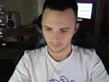 Chaturbate Free Porn Cam of golden_boyyy21