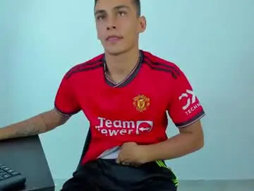 Chaturbate Watch Live Sex Cams of max_wild01