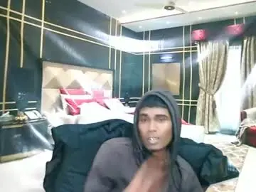 Chaturbate Live Sex Cam of indianthuggin