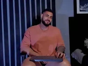 Chaturbate Live Sex Cam of isaac_connor1