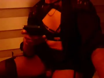 Chaturbate Live Sex Cam of danster125