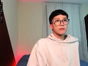 Chaturbate Free Porn Cam of guy_veryhot1
