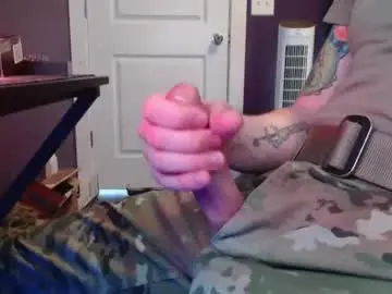 Chaturbate Sex Chat of hrnysoldier92