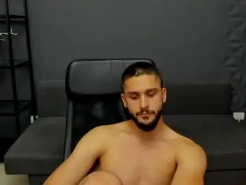 Chaturbate Free Live Porn of troywade