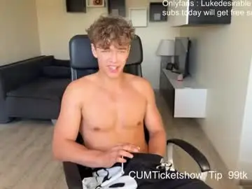 Chaturbate Free Porn Cam of lukedesirable