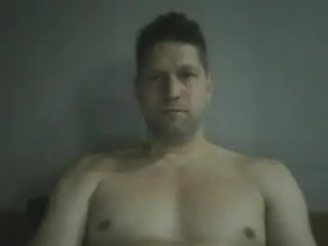 Chaturbate Watch Live Sex Cams of bubblebee1982