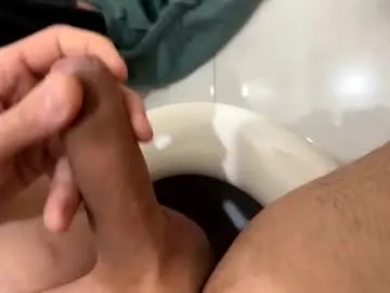 Chaturbate Watch Live Sex Cams of henry0043