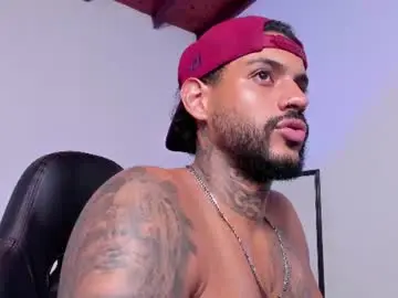 Chaturbate Adult Webcam of luigi1_