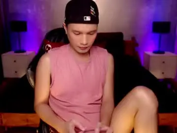 Chaturbate Free Porn Cam of asianguy_nextdoor
