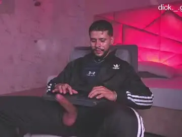 Chaturbate Live Porn of dickgriffith