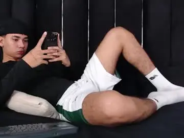 Chaturbate Sex Cam of dominic_ghost