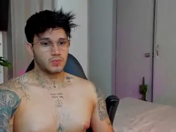 Chaturbate Free Porn Cam of im_deymon