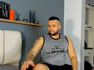 Chaturbate Watch Live Sex Cams of frankmyles01