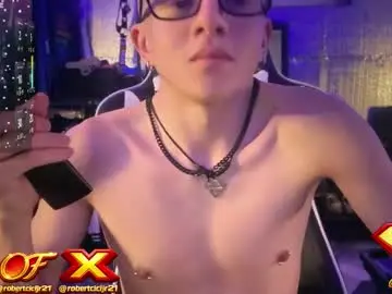 Chaturbate Adult Webcam of robertcicijr21