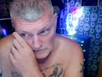 Chaturbate Watch Live Sex Cams of marriedguyold