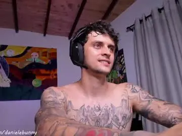 Chaturbate Free Live Porn of daniele_bunny