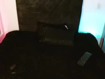 Chaturbate Live Sex Cam of ian_davis