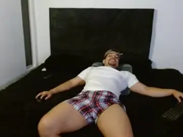 Chaturbate Sex Cam of ian_davis