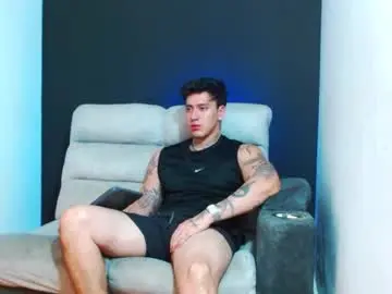 Chaturbate Live Porn of justinfuller_31