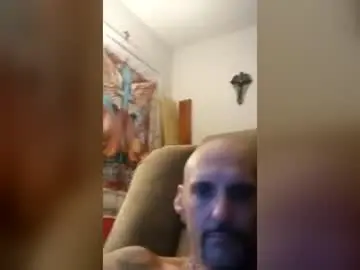 Chaturbate Live Sex Cam of clydecan409