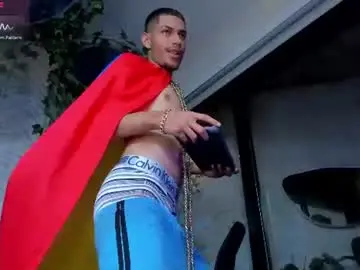Chaturbate Live Sex Cam of itszairen