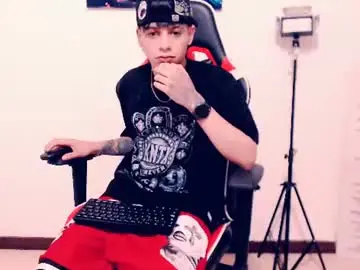 Chaturbate Live Sex Cam of indomitablebeast