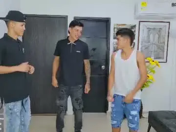 Chaturbate Watch Live Sex Cams of voyeurism_guys