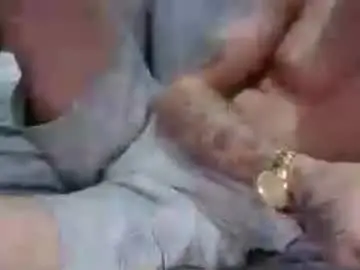 Chaturbate Live Sex Cam of elmo5489
