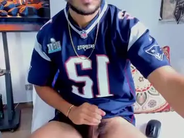 Chaturbate Free Porn Cam of david_johnson372