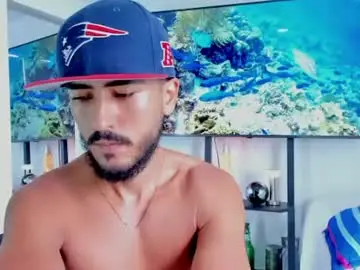 Chaturbate Adult Video Chat of david_johnson372