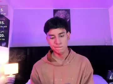 Chaturbate Watch Live Sex Cams of damien_howard