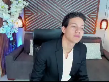 Chaturbate Live Sex Cam of levinfox