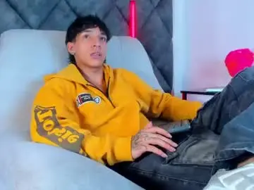 Chaturbate Free Live Porn of kroywave