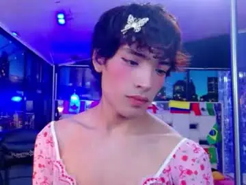 Chaturbate Live Sex Cam of isaacnova