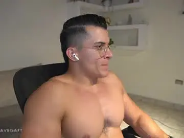 Chaturbate Best live sex cam show of maximohoot