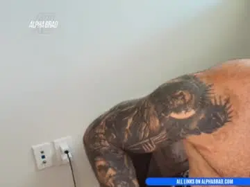 Chaturbate Live Porn of bradtrainn