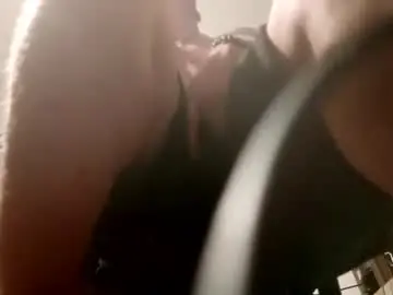 Chaturbate Free Porn Cam of str8foryouguy