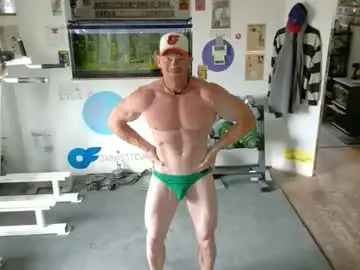 Chaturbate Watch Live Sex Cams of bigredmachine25