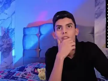 Chaturbate Best live sex cam show of sky_jules