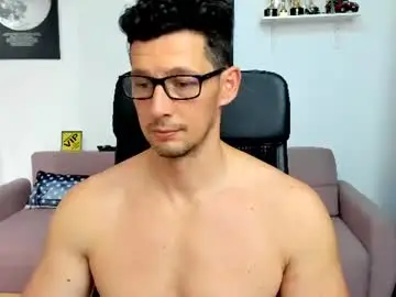 Chaturbate Live Sex Cam of brutusk1
