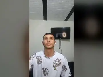 Chaturbate Watch Live Sex Cams of badboy300880