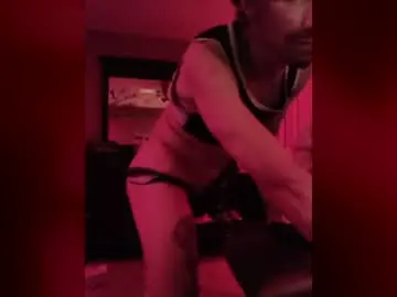 Chaturbate Live Porn of bodyyattiyatti
