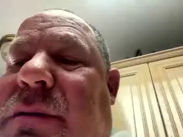 Chaturbate Sex Chat of icanmakeyousquirt69