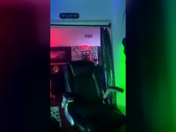 Chaturbate Live Porn of trent_pounder