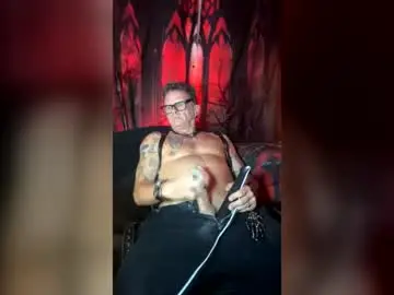 Chaturbate Free Porn Cam of trent_pounder