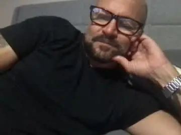 Chaturbate Live Sex of pleasesitonmycock
