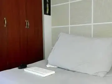 Chaturbate Live Porn of isaacsuarez
