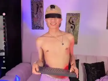 Chaturbate Sex Cam of mhatias_