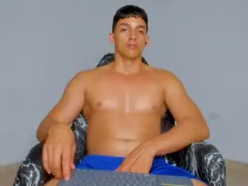 Chaturbate Live Sex Cam of jacob_black21