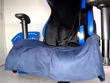 Chaturbate Free Porn Cam of max_jones2